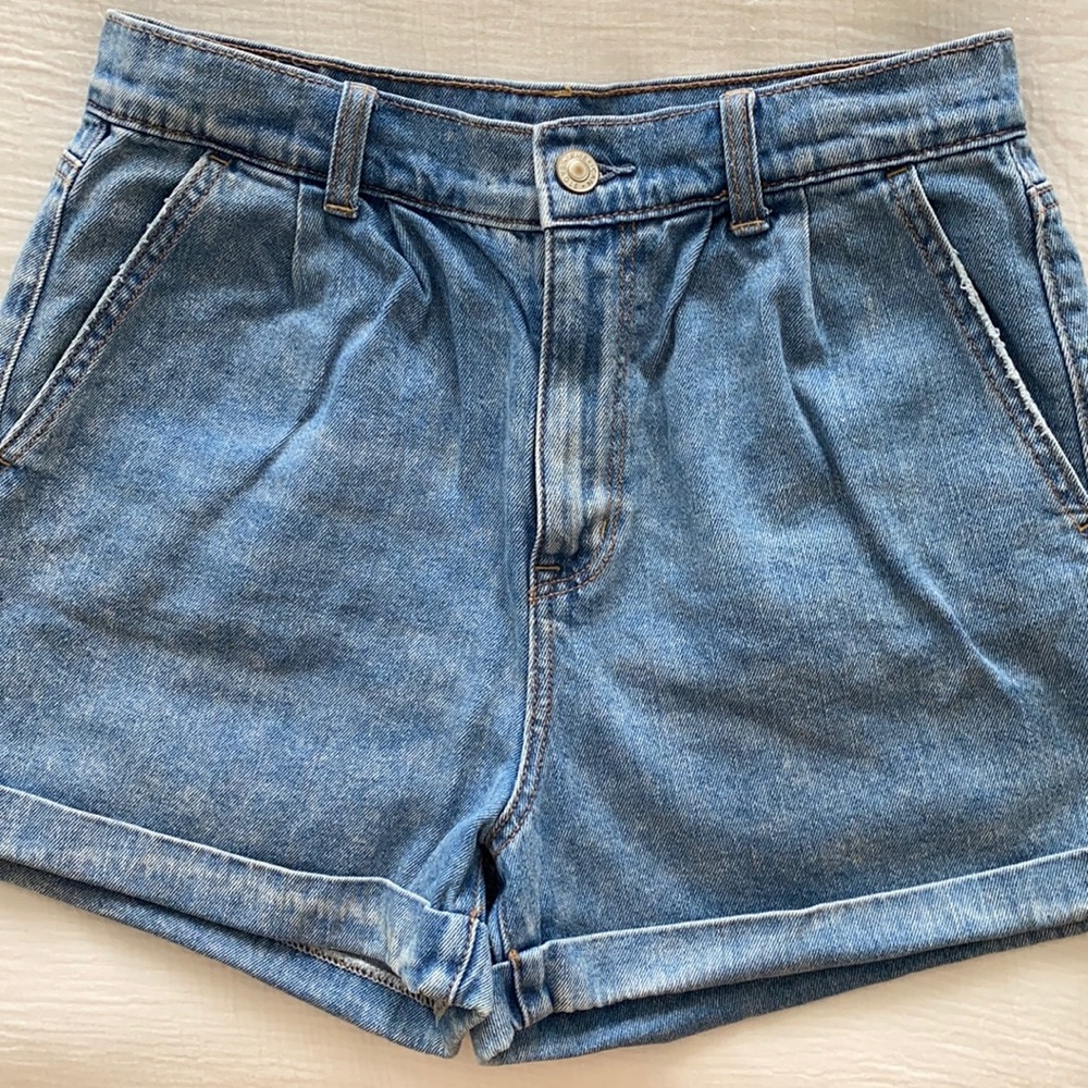 American Eagle Mom Short Size 4